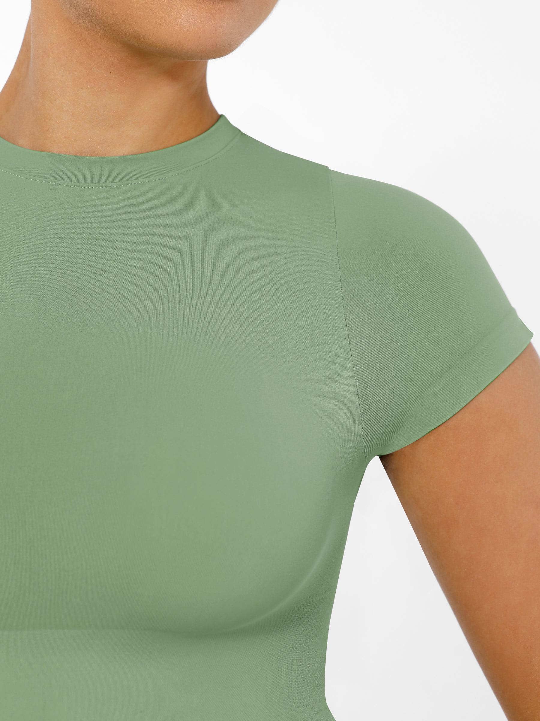 Crew Neck Seamless Soft Everyday Bodysuit - Image 27