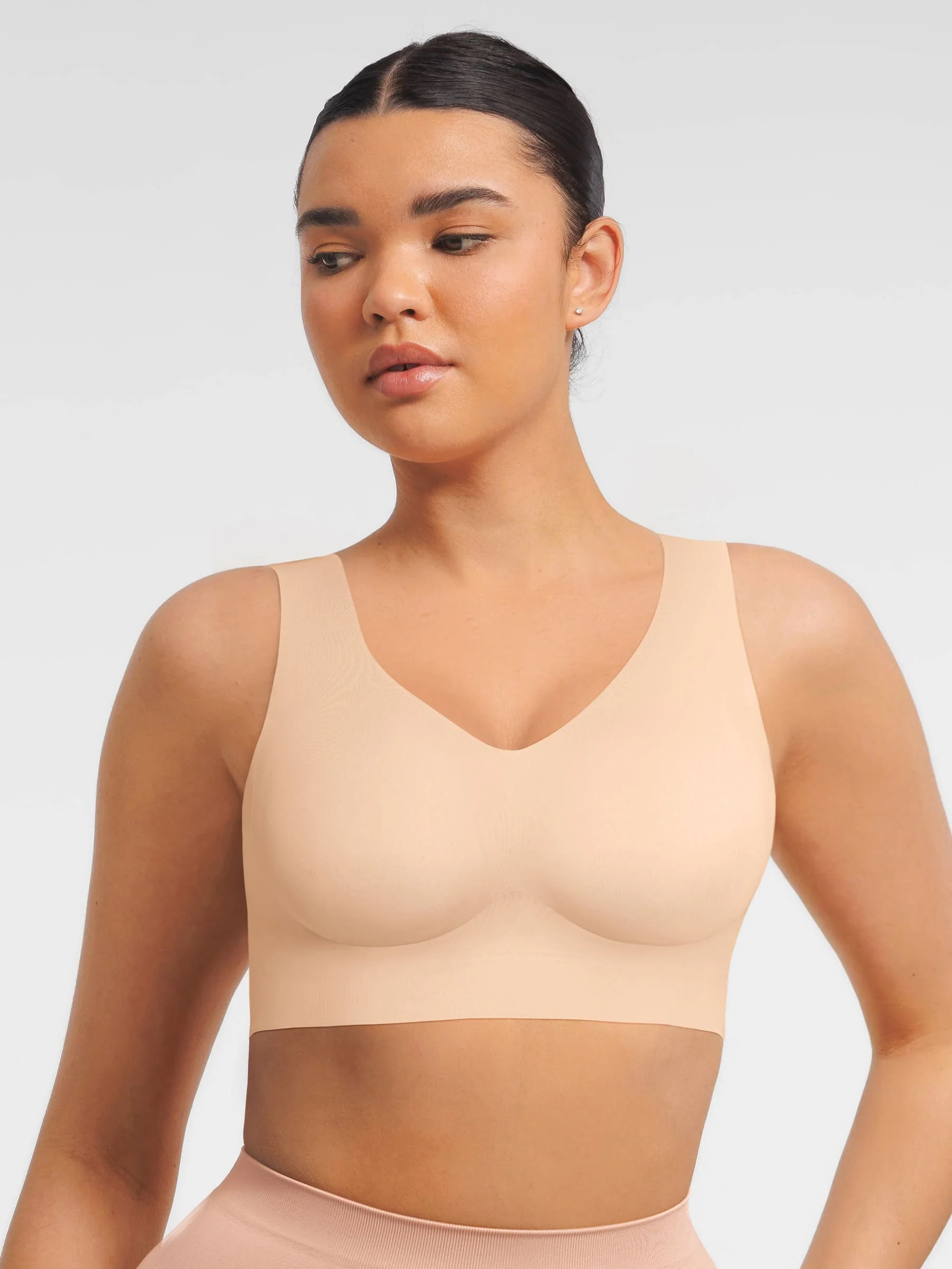 V-Neck Seamless Everyday Bra - Image 8